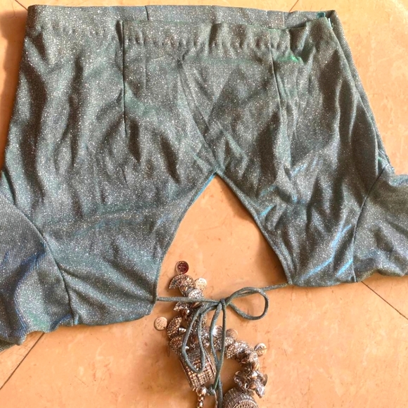 Bollywood inspired janhvi kapoor beautiful sequin saree - Picture 9 of 9